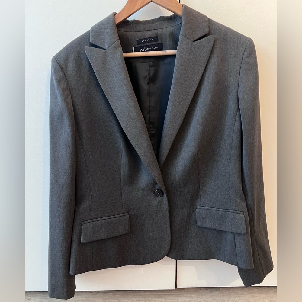 Anne Klein Charcoal Gray Blazer/Suit Jacket.